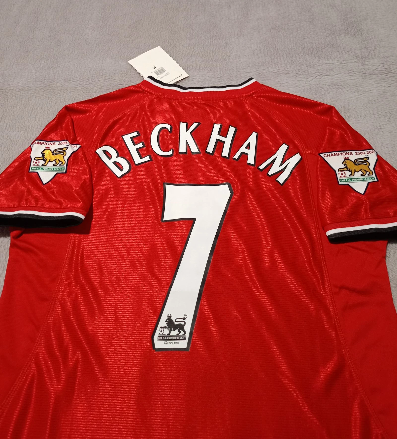 T-shirt de football rétro Manchester United 2001 / 2002 Beckham (#7) – photo 3